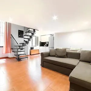 appartamento-nel-cuore-di-napoli.hotels-amalfi.com/